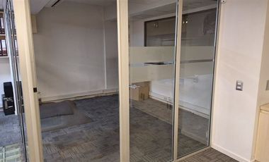Oficina en Arriendo en Metro Los Leones / Av. Andrés Bello /Av. Providencia