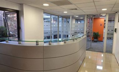 Oficina en Arriendo en Metro Los Leones / Av. Andrés Bello /Av. Providencia
