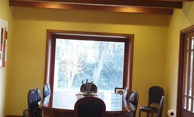 Casa en Venta en condominio cerrado cerca de Colegio Inglés, talca
