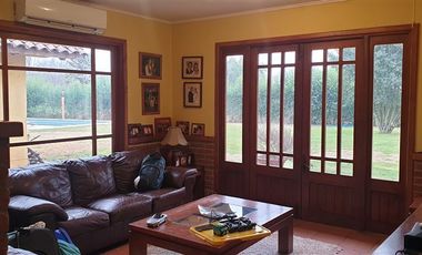 Casa en Venta en condominio cerrado cerca de Colegio Inglés, talca