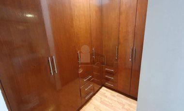 Casa en venta en zona Sur de León en Natura Residencial con jardín excedente!