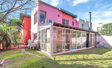 Casa en Beccar de 4 ambientes.