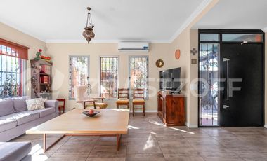 Casa en Beccar de 4 ambientes.