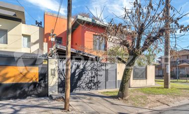 Casa en Beccar de 4 ambientes.