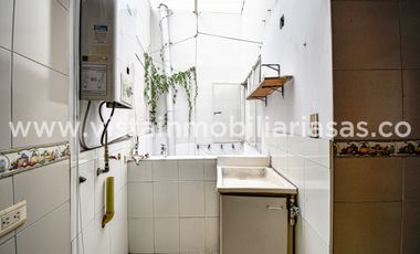 Arriendo Casa Comercial Sector Avenida Paralela/La Arboleda, Manizales