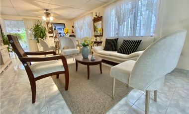 SE VENDE AMPLIA CASA EN EL BARRIO EL JARDIN, SANTA MARTA