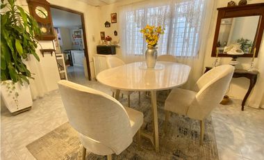 SE VENDE AMPLIA CASA EN EL BARRIO EL JARDIN, SANTA MARTA