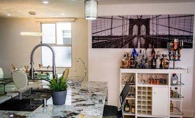 Apartamento en Arriendo Amoblada PH en Envigado, Zuniga