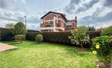 SE VENDE O ARRIENDA CASA CAMPESTRE EN CAJICA