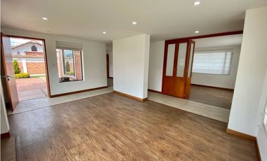 SE VENDE O ARRIENDA CASA CAMPESTRE EN CAJICA