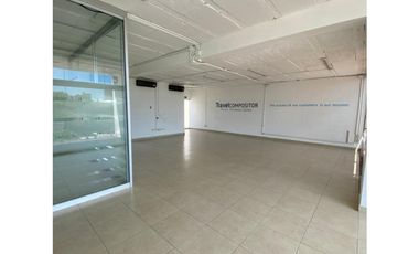 Local comercial u oficina en renta, Plaza Las Velas 100 m2, Cancún
