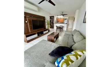 Alquilo apartamento de 112mt en Costa del Este $1550!!!