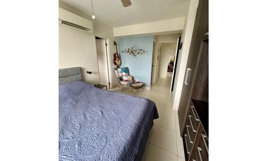 Alquilo apartamento de 112mt en Costa del Este $1550!!!