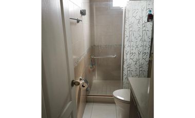 Alquilo apartamento de 112mt en Costa del Este $1550!!!