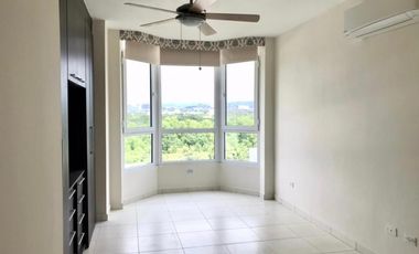 Alquilo apartamento de 112mt en Costa del Este $1550!!!