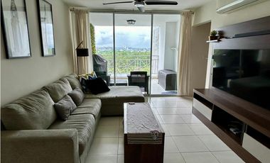 Alquilo apartamento de 112mt en Costa del Este $1550!!!