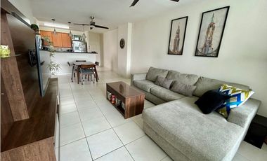 Alquilo apartamento de 112mt en Costa del Este $1550!!!