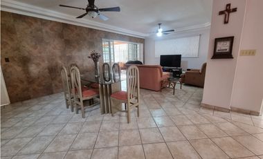 Venta de Casa Altos de Panama (PD)