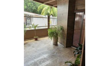 HERMOSA CASA UNIFAMILIAR 4 REC+CBE CONDADO DEL REY