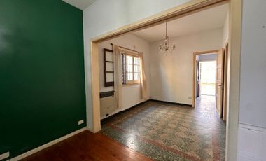 VENTA PH 3 AMB FRENTE JARDIN COCHERA, BERNAL
