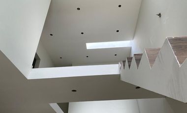 RESIDENCIA EN VENTA EN FRACC VILLAS LAS PALMAS SECTOR VIÑEDOS TORREON COAHUILA