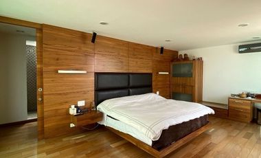 VENDO CASA EN ESQUINA LOMAS DE ANGELOPOLIS 2