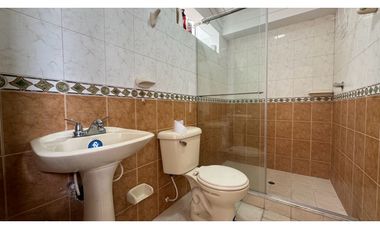 Casa de tres pisos en venta Barrio Las Américas Palmira Valle Colombia