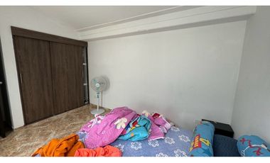 Casa de tres pisos en venta Barrio Las Américas Palmira Valle Colombia
