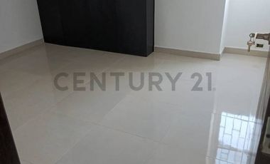 Venta Departamento Remodelado en Edifcio, 9 de Octubre VivB
