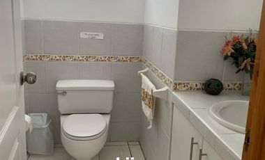 PRECIOSA CASA DE PLAYA EN VENTA CON VISTA AL MAR, LAS GAVIOTAS, ASIA