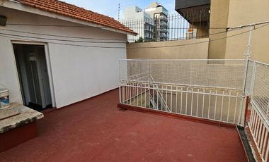 Venta PH Casa en Bernal 3 amb  cochera BERNAL ESTE