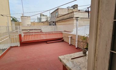 Venta PH Casa en Bernal 3 amb  cochera BERNAL ESTE