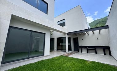 Casa en venta en Castaños del Vergel en Monterrey