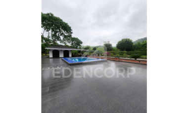 Casa estilo Inglés en Manglaralto