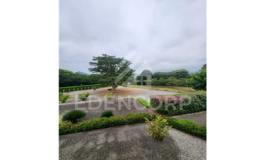 Casa estilo Inglés en Manglaralto