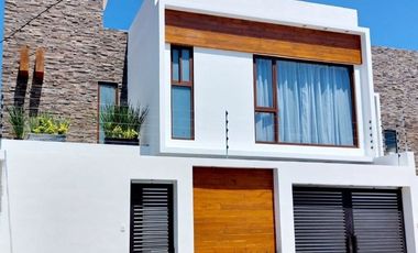 Se vende casa equipada en Tequesquitengo