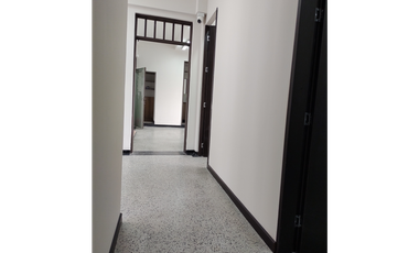 SE ARRIENDA OFICINA EN EL CENTRO DE ARMENIA