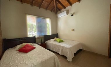 Casa de 2 niveles en venta, San Jerónimo, Antioquia