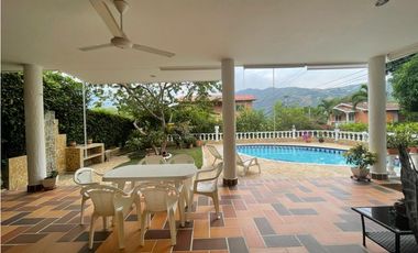 Casa de 2 niveles en venta, San Jerónimo, Antioquia