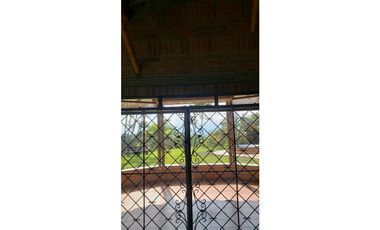 Se VENDE HERMOSA CASA CAMPESTRE EN CERRITOS