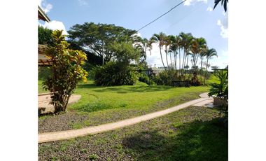 Se VENDE HERMOSA CASA CAMPESTRE EN CERRITOS