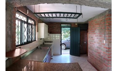 Se VENDE HERMOSA CASA CAMPESTRE EN CERRITOS