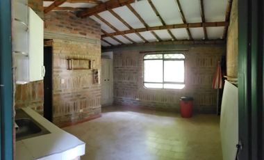 Se VENDE HERMOSA CASA CAMPESTRE EN CERRITOS
