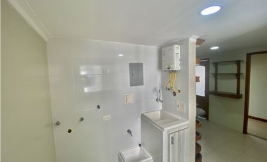 ARRIENDO APARTAMENTO 3 HABITACIONES FRENTE AL MAR - RODADERO SUR