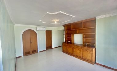 ARRIENDO APARTAMENTO 3 HABITACIONES FRENTE AL MAR - RODADERO SUR