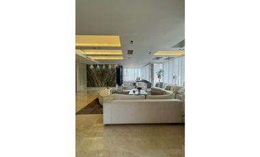 VENDO APARTAMENTO DE LUJO EN BARRIO EL GOLF