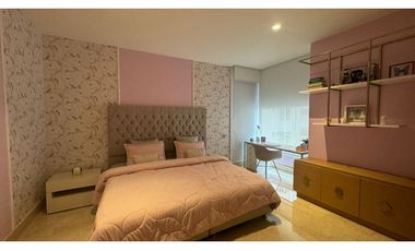 VENDO APARTAMENTO DE LUJO EN BARRIO EL GOLF