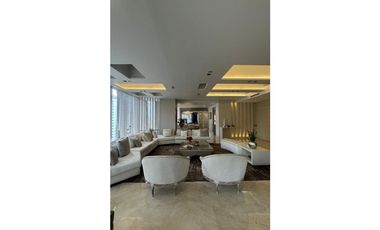 VENDO APARTAMENTO DE LUJO EN BARRIO EL GOLF