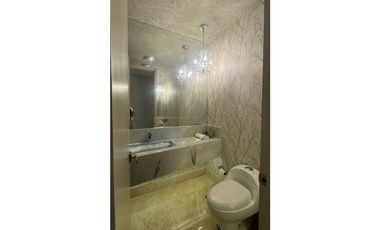 VENDO APARTAMENTO DE LUJO EN BARRIO EL GOLF