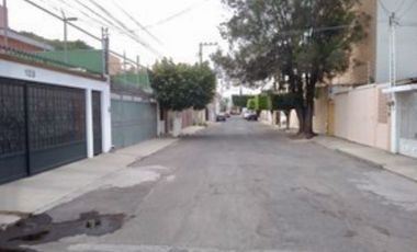 Buena casa en venta en el Fracc. La Providencia